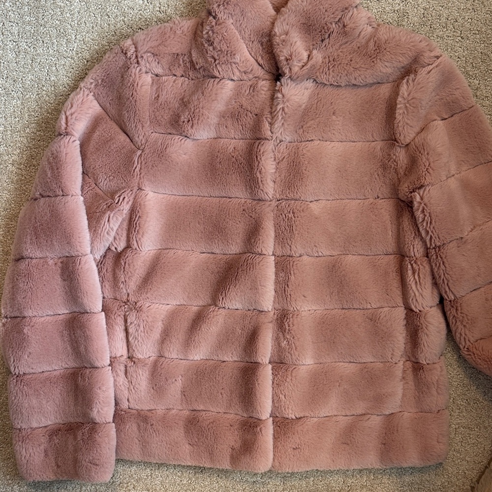 Women's Pink Faux Fur Jacket - Picture 5 of 11